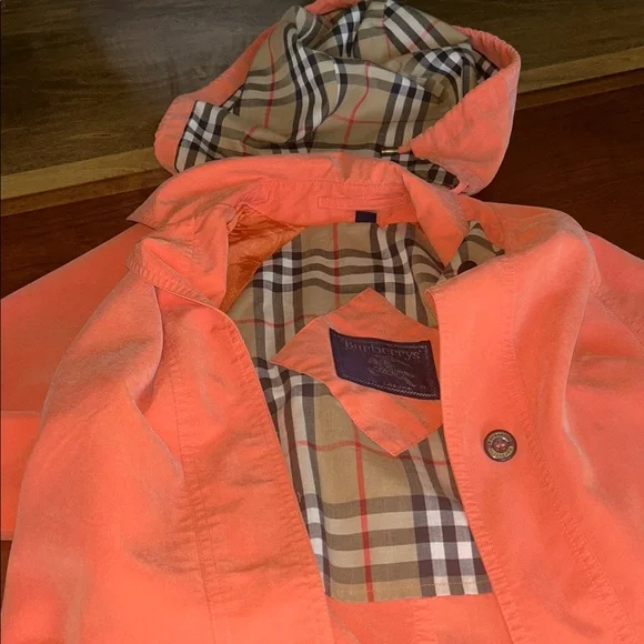 Burberry Coral Lined Trench with Classic Check.  The coat runs large.  It’s M. - Picture 2 of 8